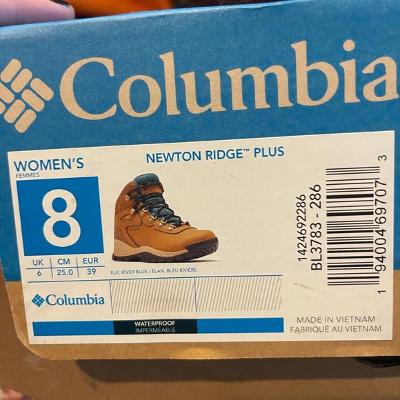 Newton Ridge Plus Boots - Picture 2 of 3